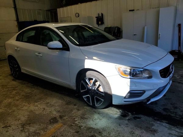 2018 VOLVO S60 Dynamic