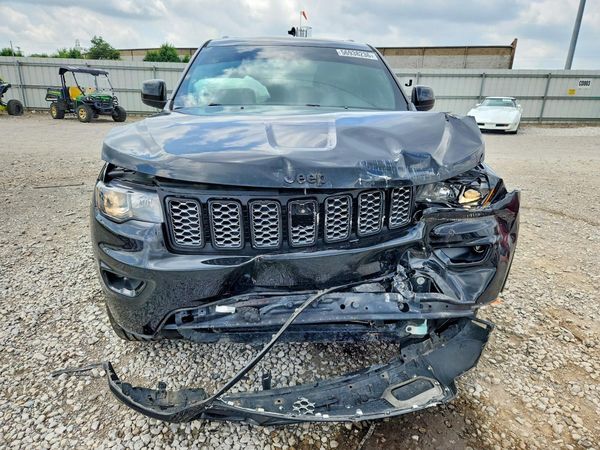 2020 JEEP GRAND CHEROKEE Laredo