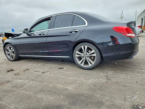 2016 MERCEDES-BENZ C C300