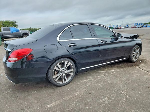 2016 MERCEDES-BENZ C C300