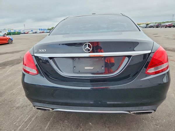 2016 MERCEDES-BENZ C C300
