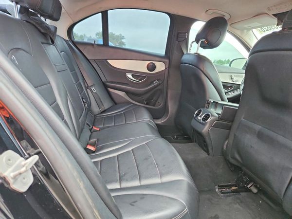 2016 MERCEDES-BENZ C C300