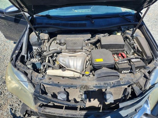 2015 TOYOTA CAMRY