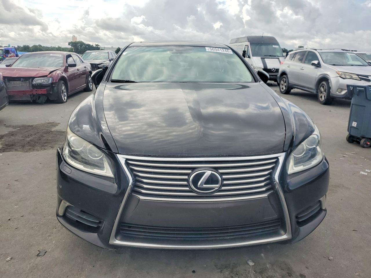 2013 LEXUS LS 460