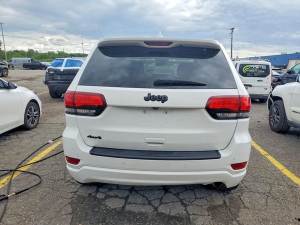2020 JEEP GRAND CHEROKEE LAREDO 4X4