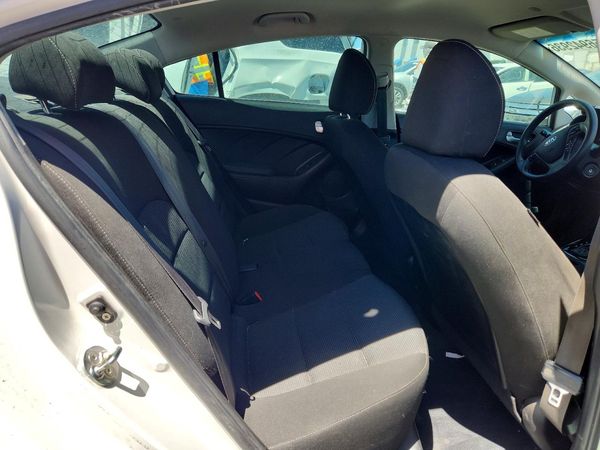 2018 KIA FORTE LX Base