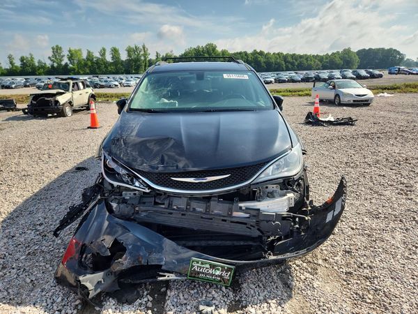 2018 CHRYSLER PACIFICA