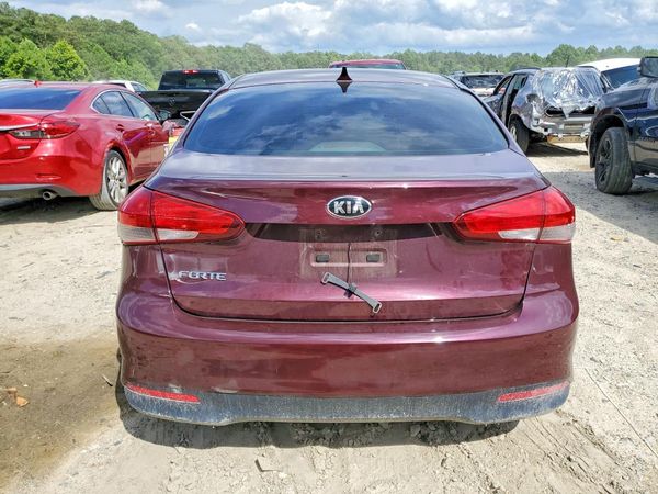 2017 KIA FORTE LX Base
