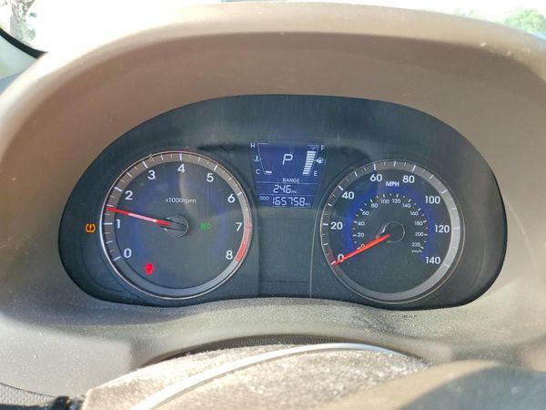 2012 HYUNDAI ACCENT