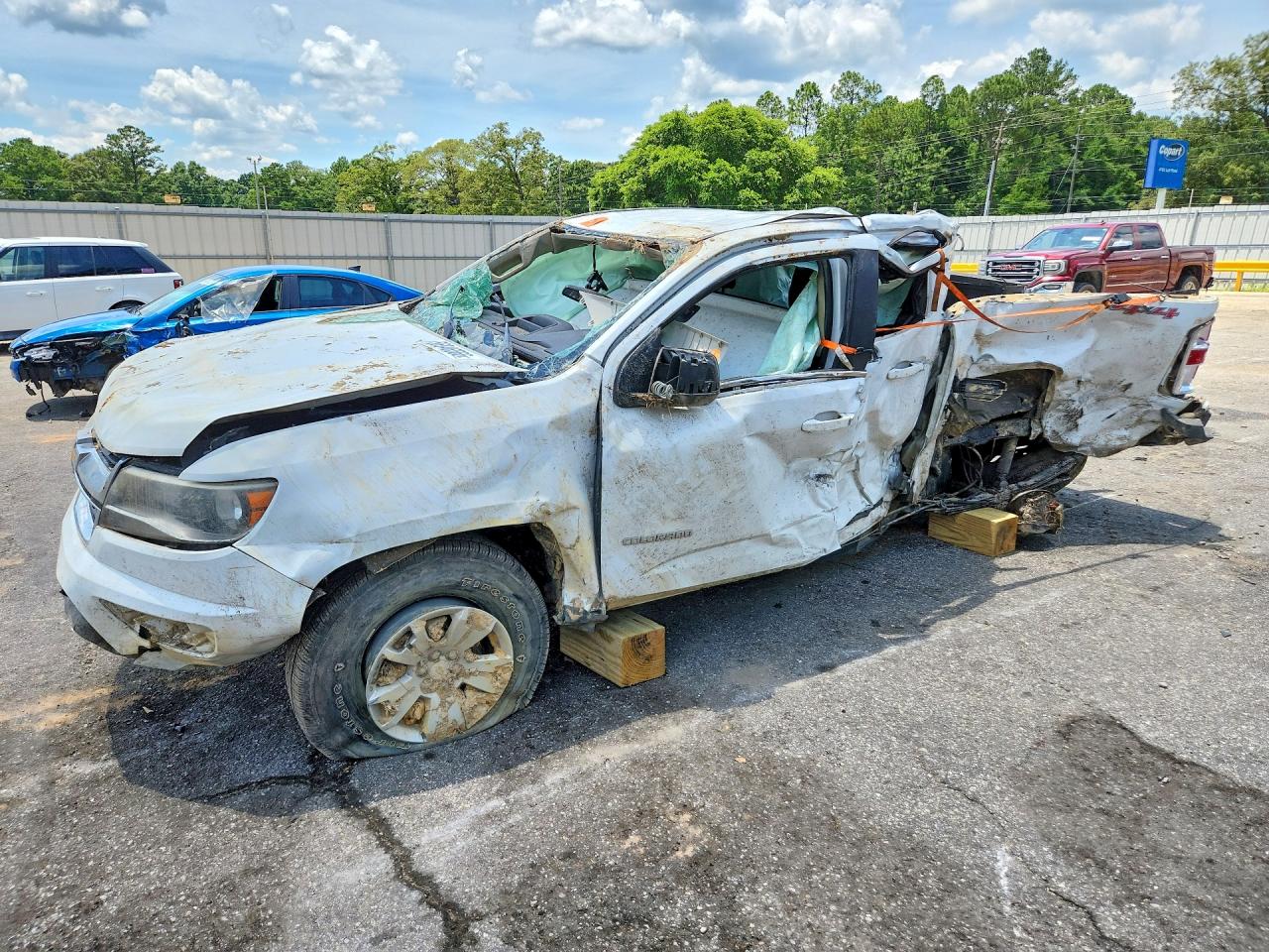 2018 CHEVROLET COLORADO LT — Front 3/4