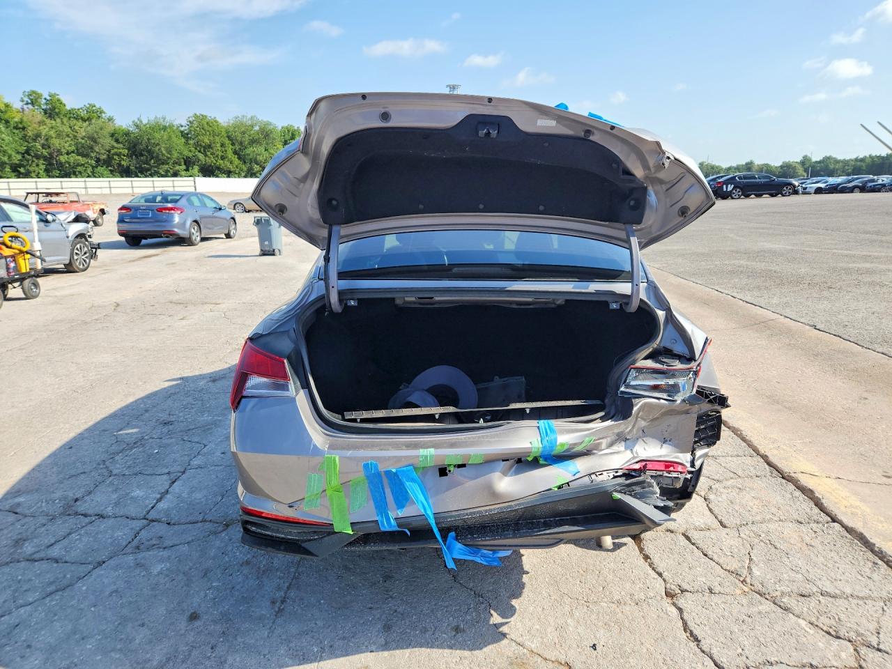2022 HYUNDAI ELANTRA SEL