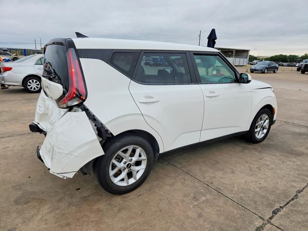 2025 KIA SOUL LX, S