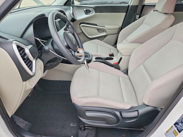 2025 KIA SOUL LX, S