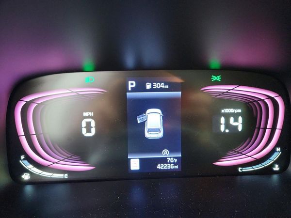 2025 KIA SOUL LX, S