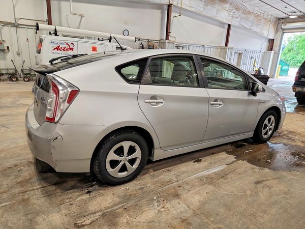 2015 TOYOTA PRIUS