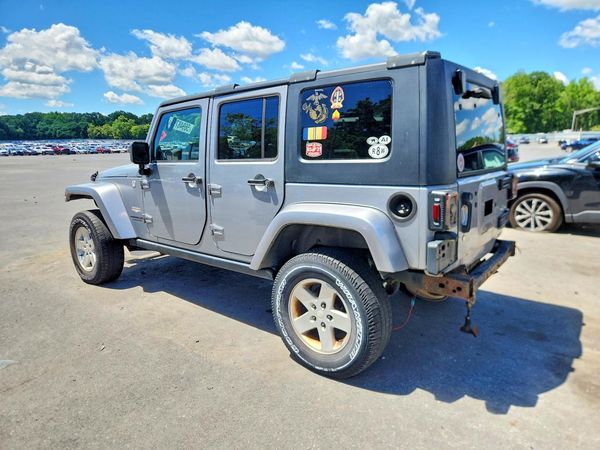 2013 JEEP WRANGLER Sahara