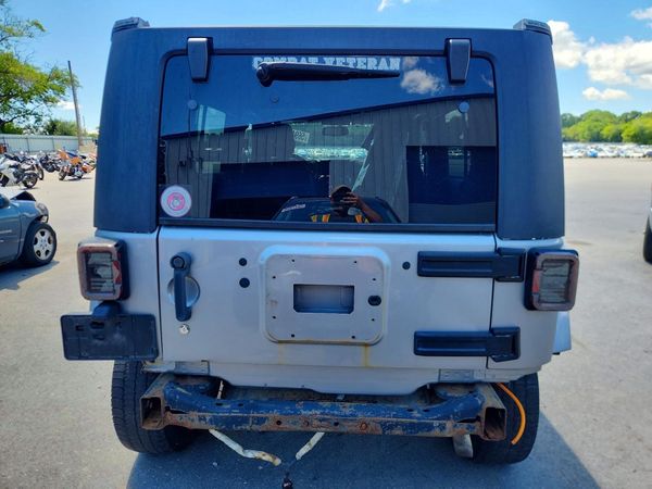 2013 JEEP WRANGLER Sahara