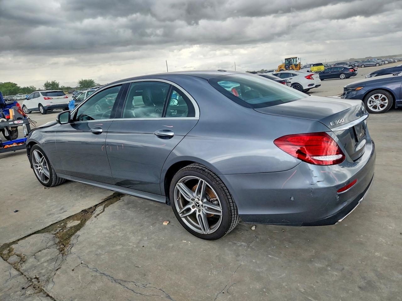 2018 MERCEDES-BENZ E E300