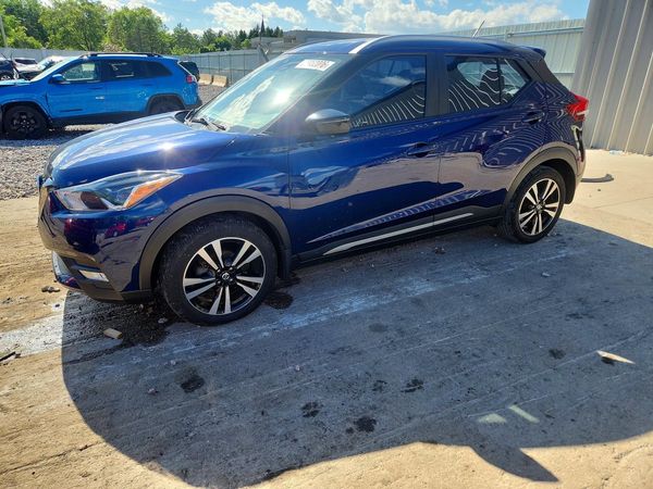 2020 NISSAN KICKS