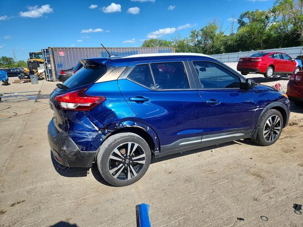 2020 NISSAN KICKS