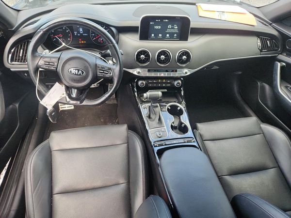 2021 KIA STINGER Base