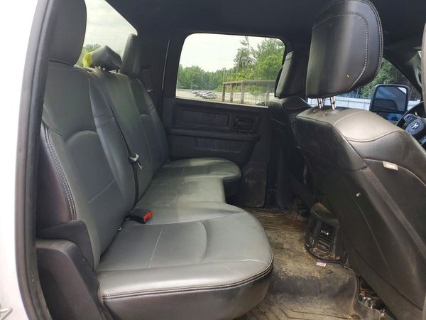 2023 RAM 2500 TRADESMAN CREW CAB 4X2