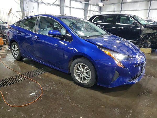 2018 TOYOTA PRIUS