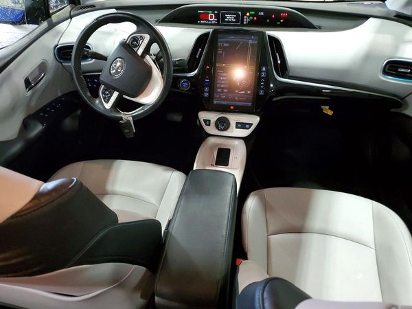 2018 TOYOTA PRIUS