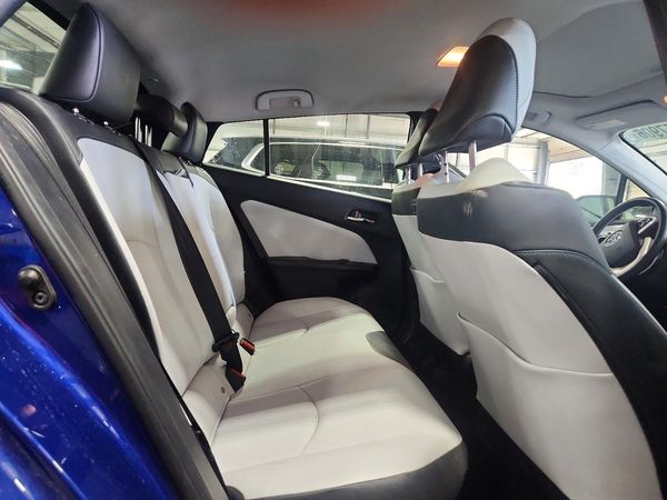 2018 TOYOTA PRIUS