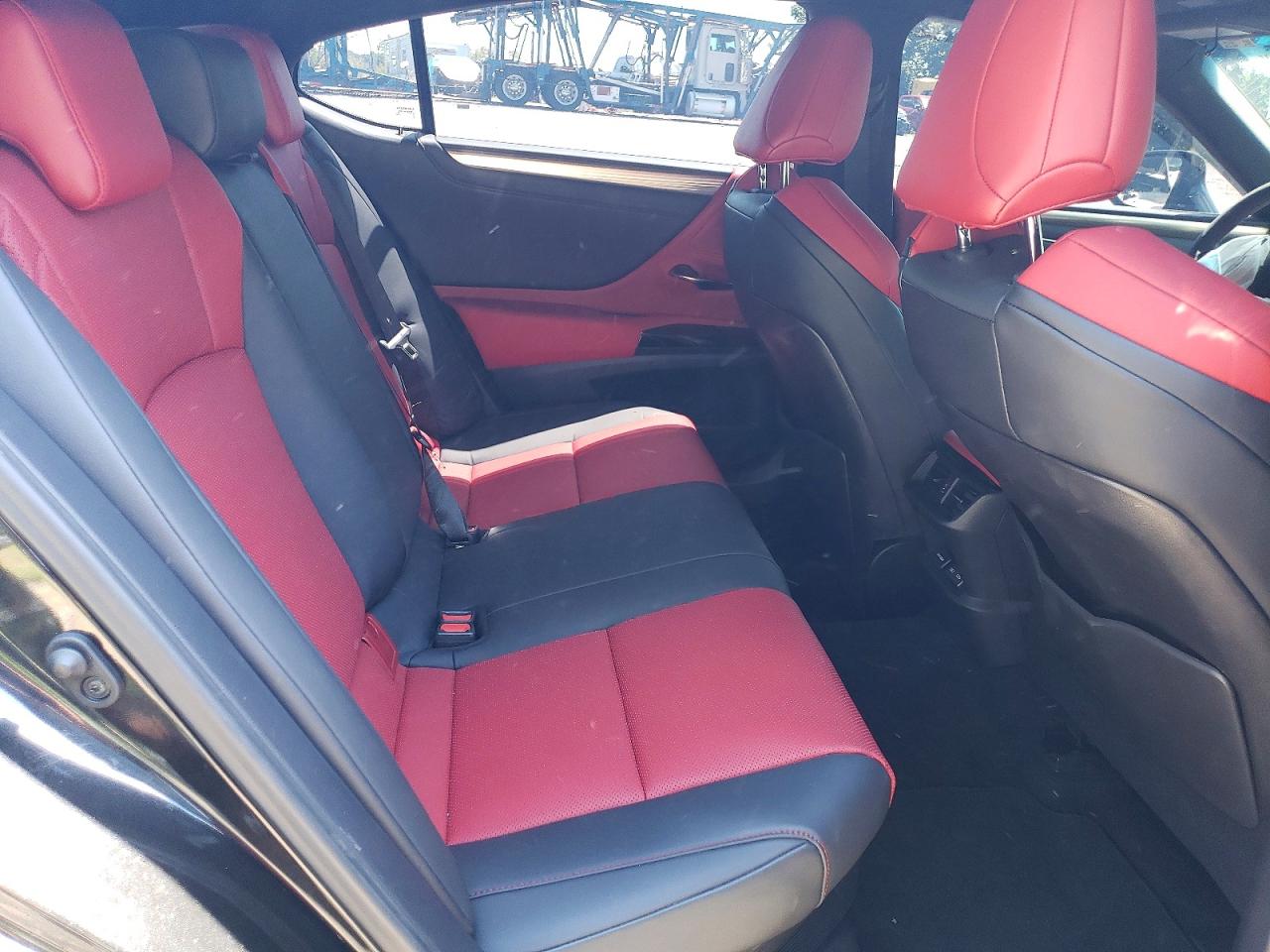 2025 LEXUS ES 300H 300h F Sport Handling
