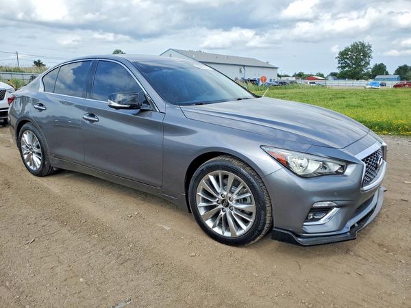 2021 INFINITI Q50 LUXE