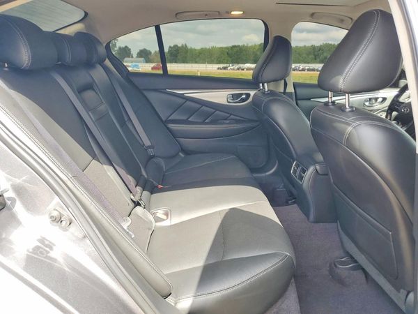 2021 INFINITI Q50 LUXE