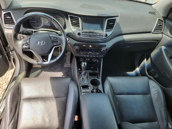 2017 HYUNDAI TUCSON