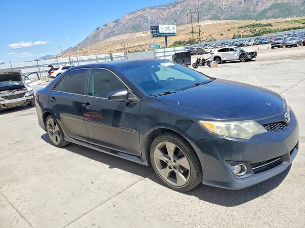 2013 TOYOTA CAMRY