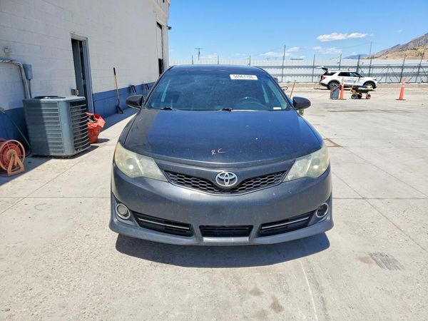 2013 TOYOTA CAMRY