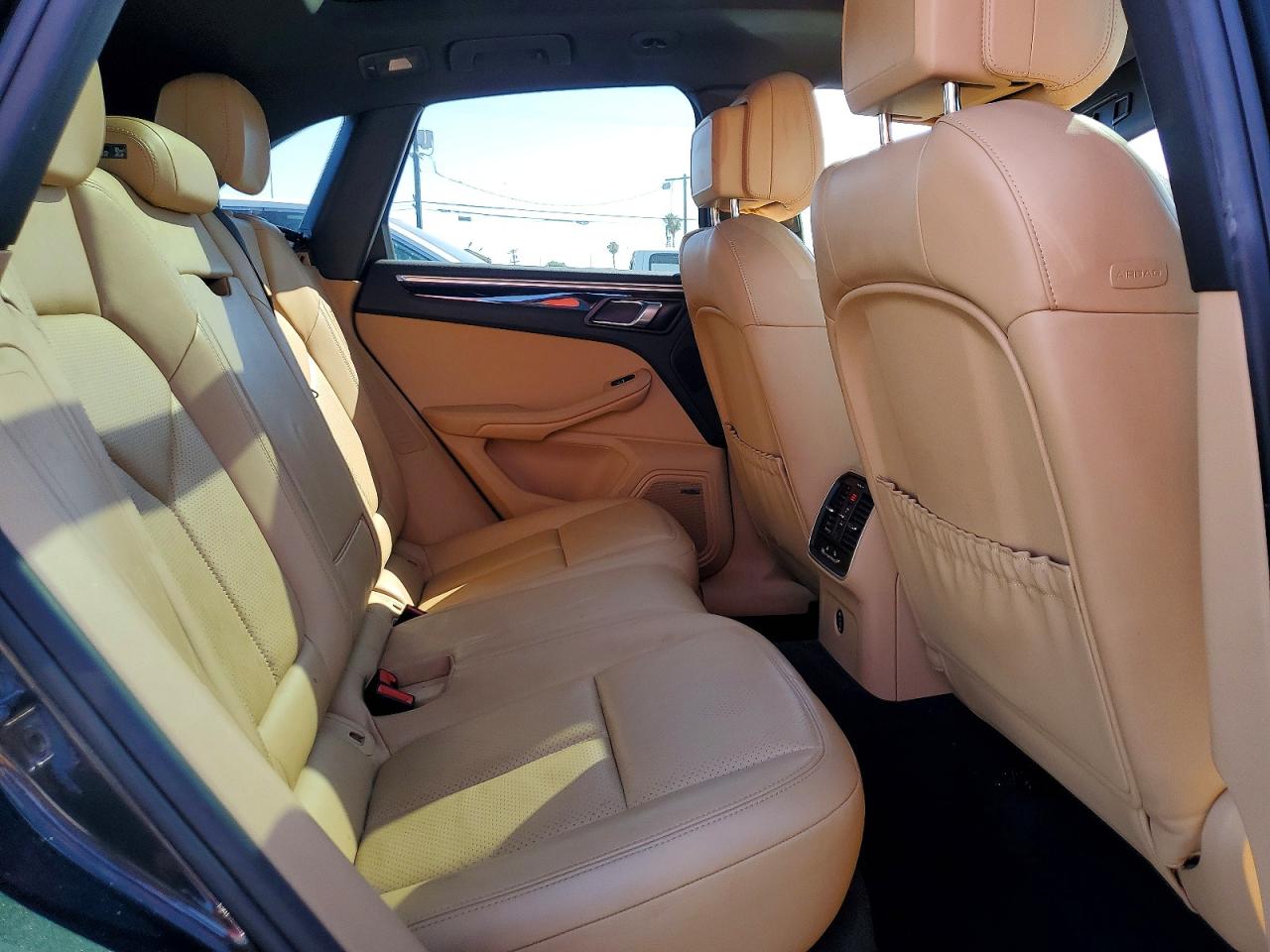 2018 PORSCHE MACAN Macan S