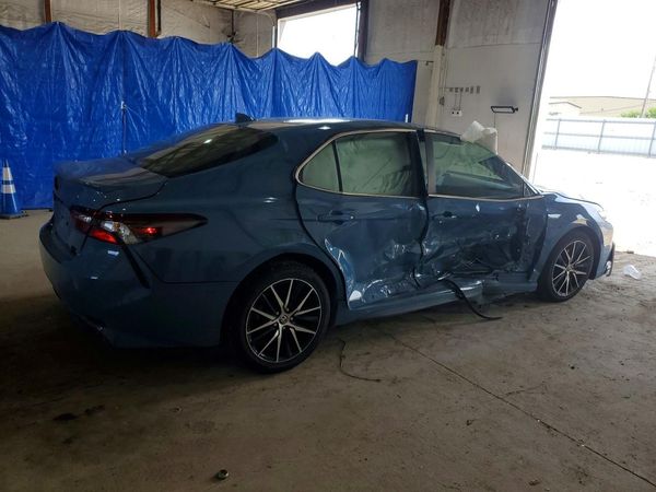 2024 TOYOTA CAMRY