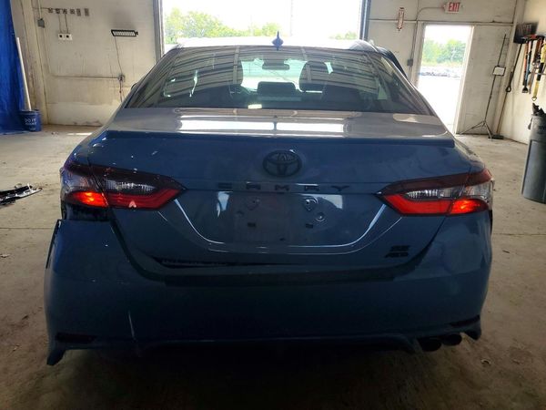2024 TOYOTA CAMRY