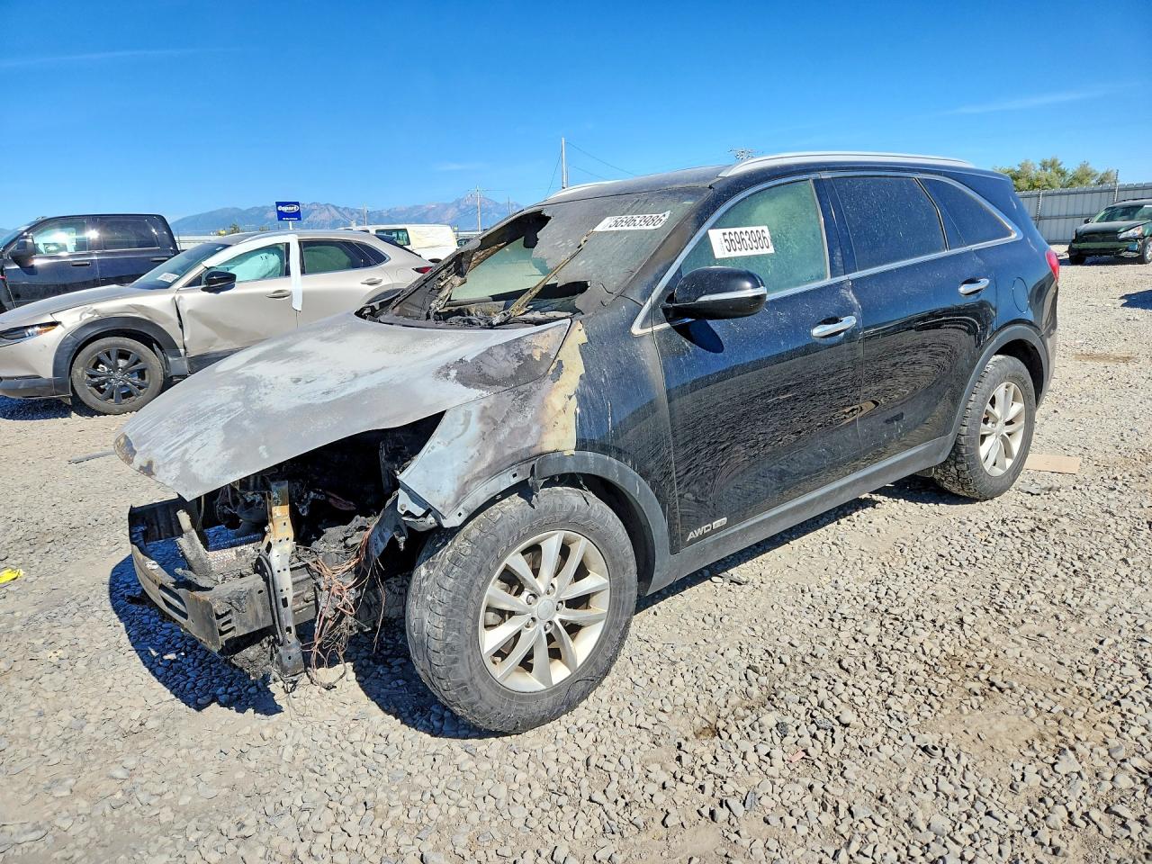 2016 KIA SORENTO L / LX