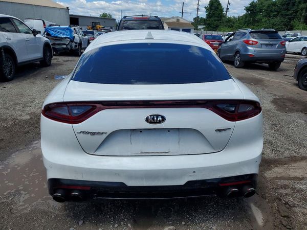 2019 KIA STINGER GT2