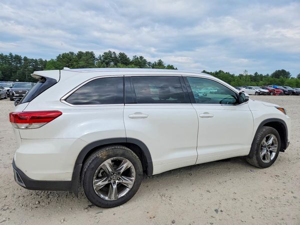 2017 TOYOTA HIGHLANDER