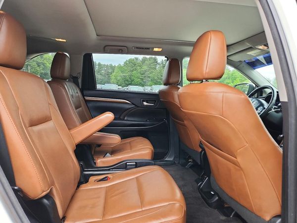 2017 TOYOTA HIGHLANDER