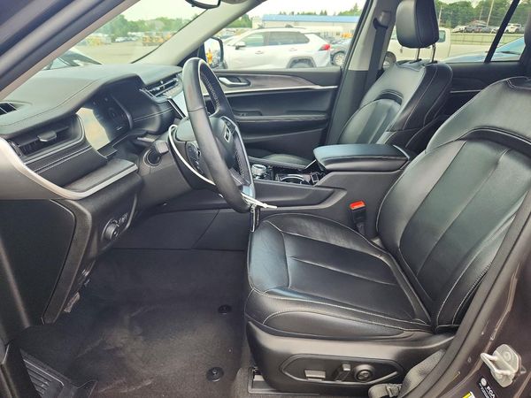 2022 JEEP GRAND CHEROKEE Limited