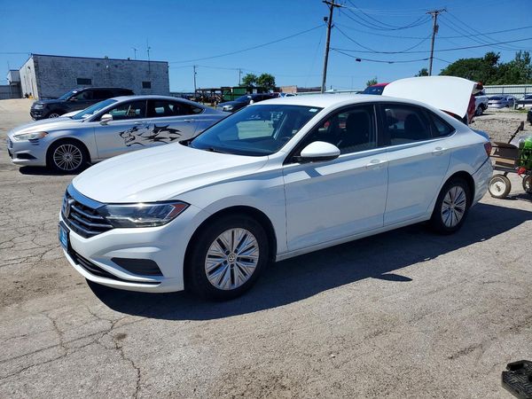 2019 VOLKSWAGEN JETTA S, SE, R-Line — Front 3/4