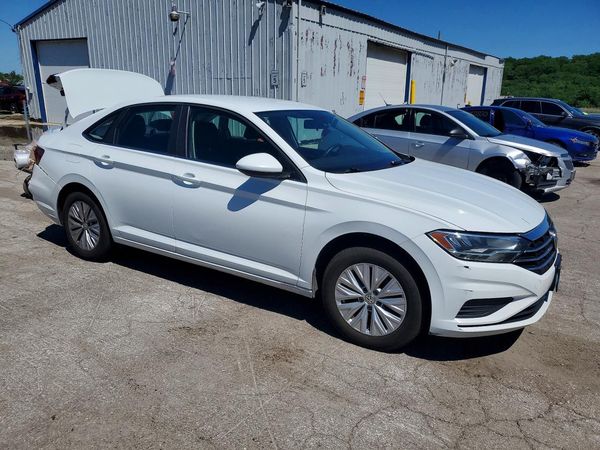 2019 VOLKSWAGEN JETTA S, SE, R-Line — Passenger 3/4