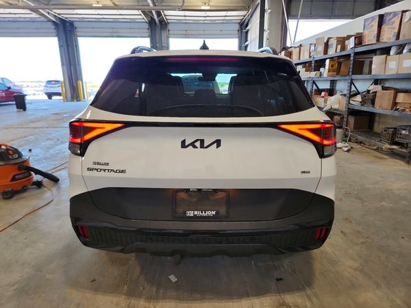 2025 KIA SPORTAGE X-LINE
