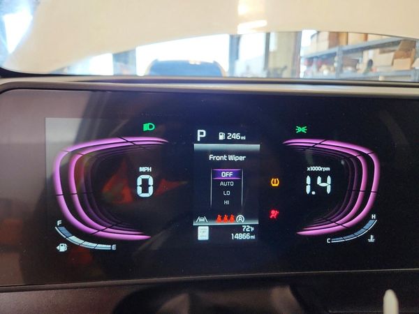 2025 KIA SPORTAGE X-LINE