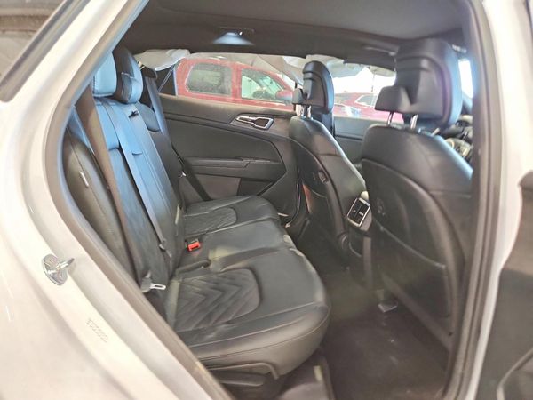 2025 KIA SPORTAGE X-LINE