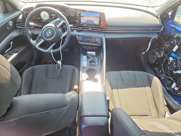 2021 HYUNDAI ELANTRA SEL w/ Premium Pkg