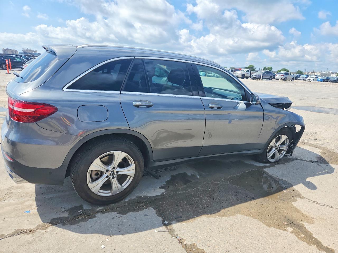 2018 MERCEDES-BENZ GLC GLC300